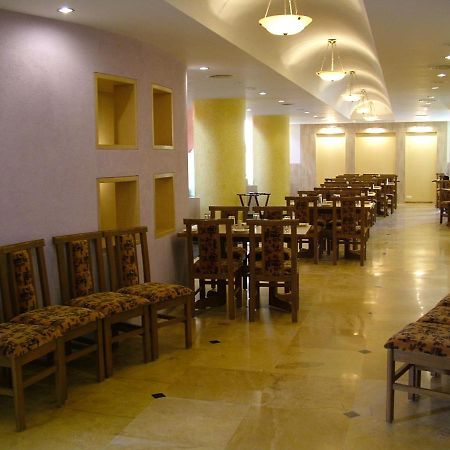 Hotel City Park, Solapur Buitenkant foto