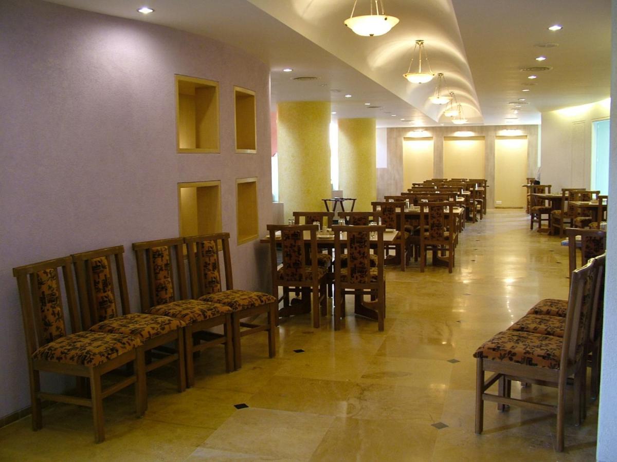 Hotel City Park, Solapur Buitenkant foto