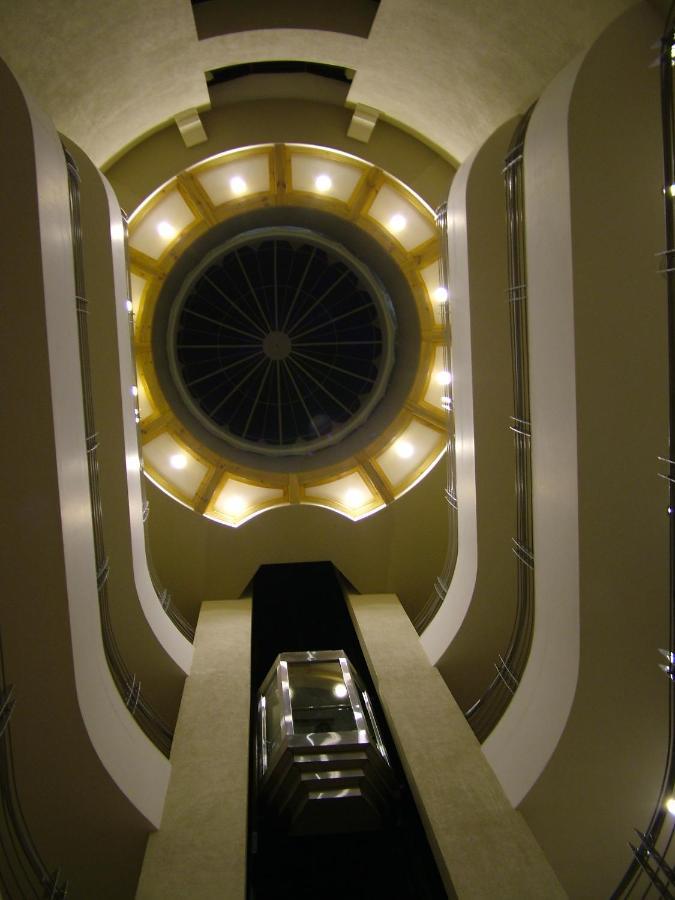 Hotel City Park, Solapur Buitenkant foto